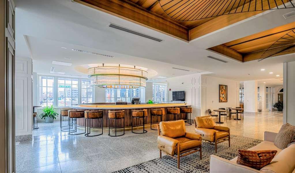 Hotel St. Regis 3*