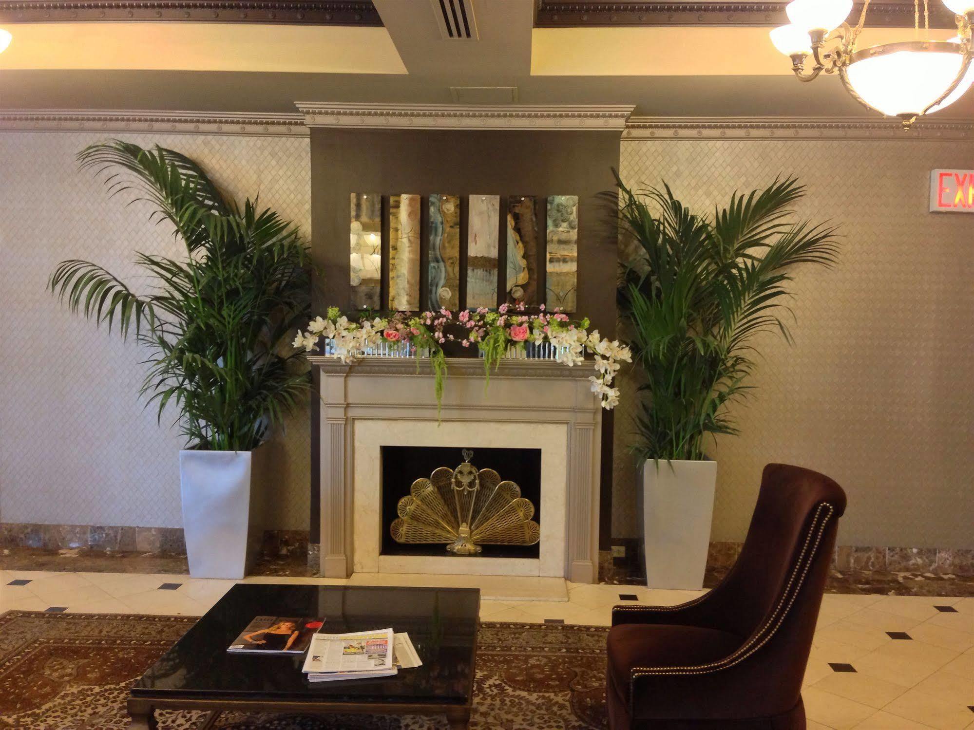 Hotel St. Regis 3*